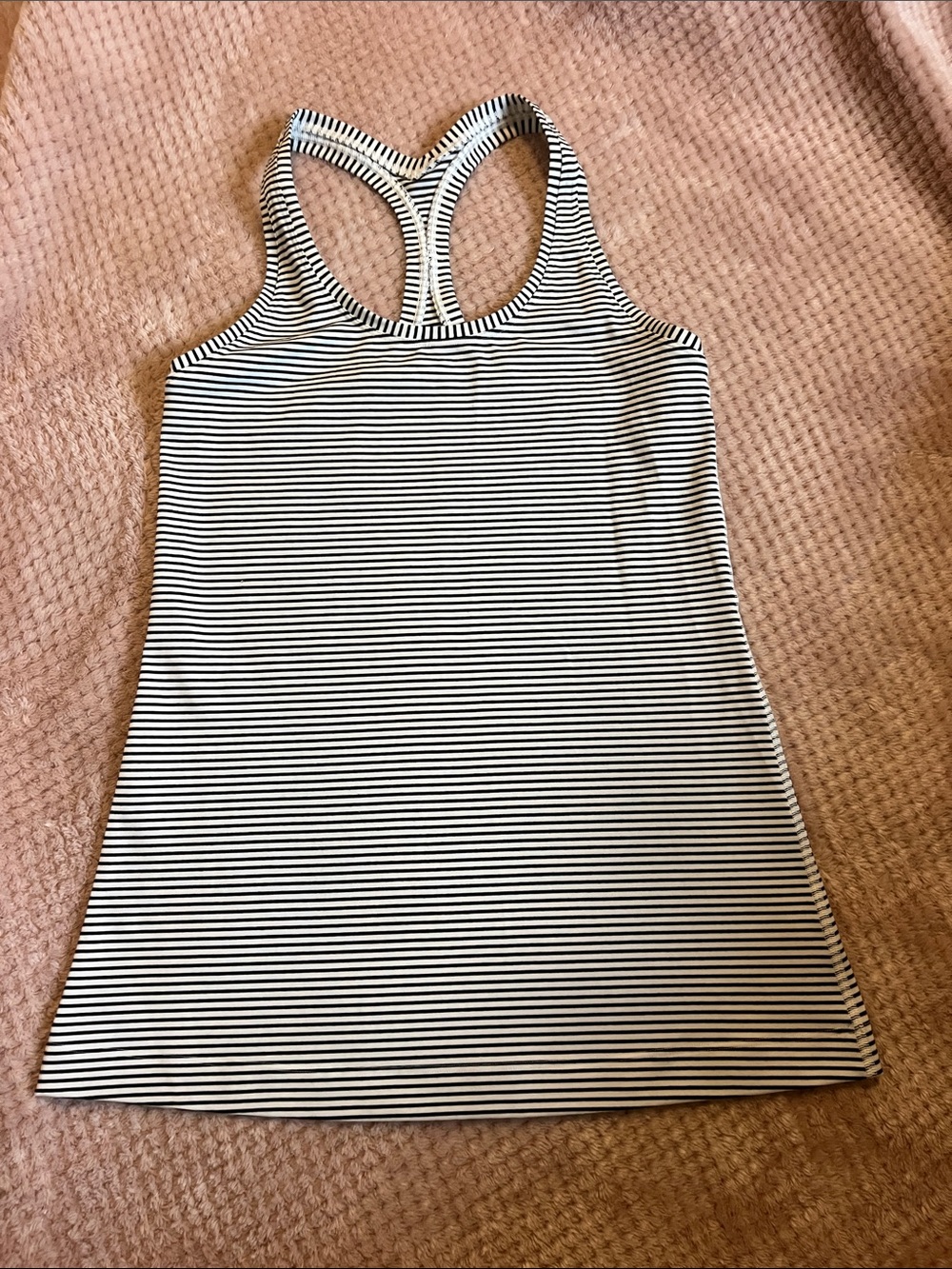 size 6 lululemon tank top